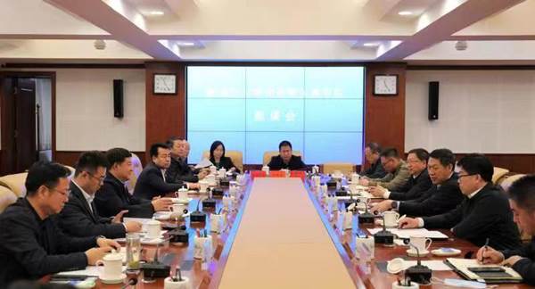 http://www.ruanbai.cn/__local/D/3C/3C/C1F5A06CDBF471FF41855376266_17F45317_5CE7D.png