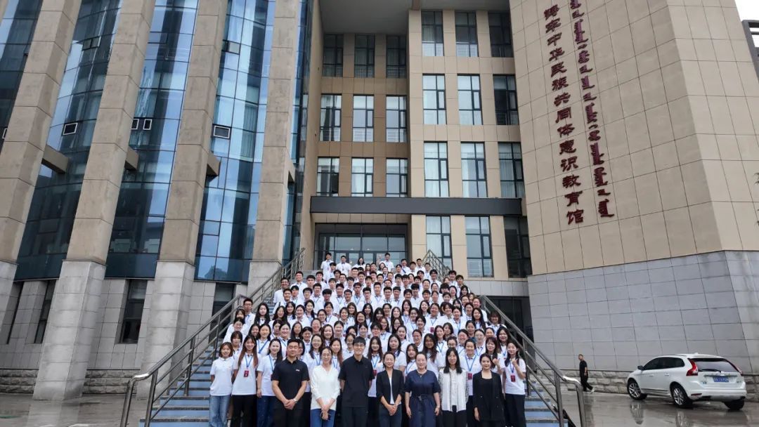 全區第十八期“青馬工程”高校培訓班走進我校鑄牢中華民族共同體意識教育館實踐學習 共青團呼和浩特民族學院委員會     2025年07月26日 23:52