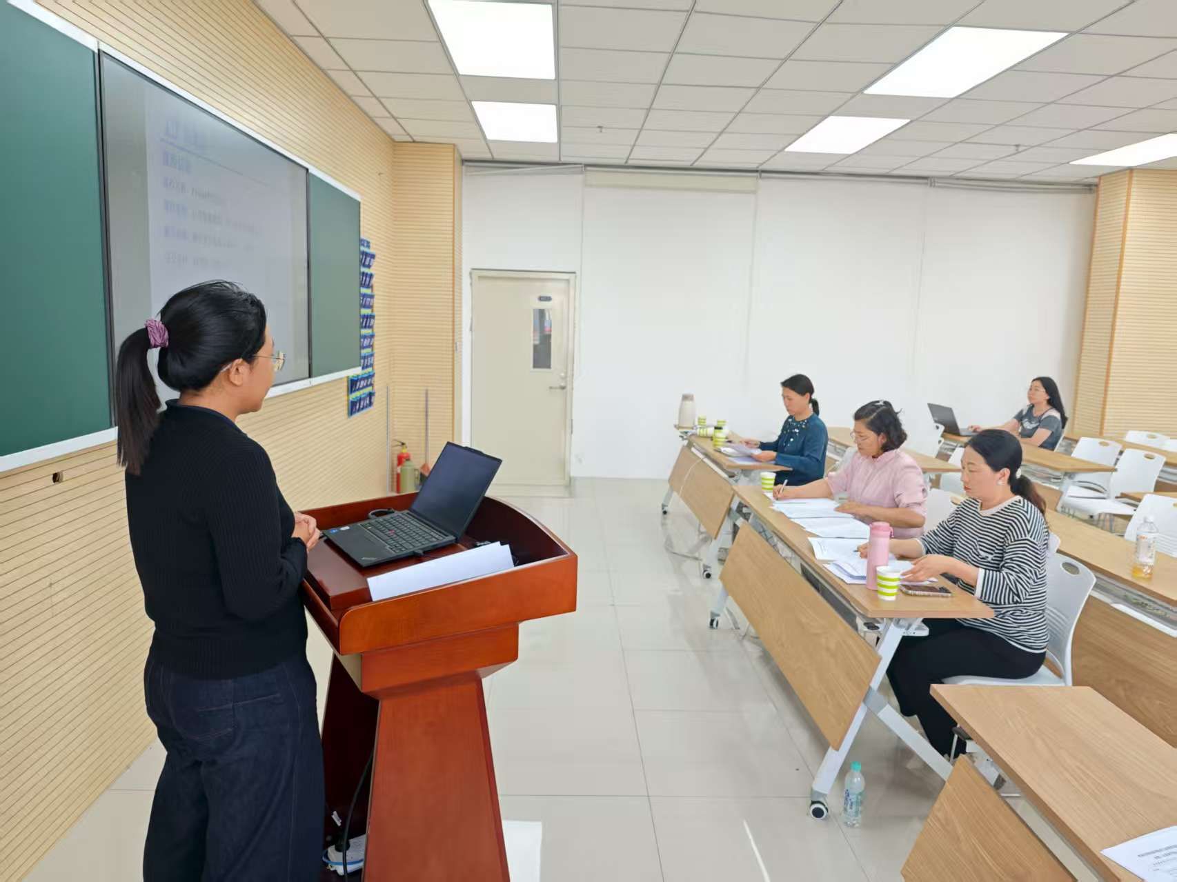 我院舉辦呼和浩特民族學(xué)院第五屆 課程思政教學(xué)比賽初賽