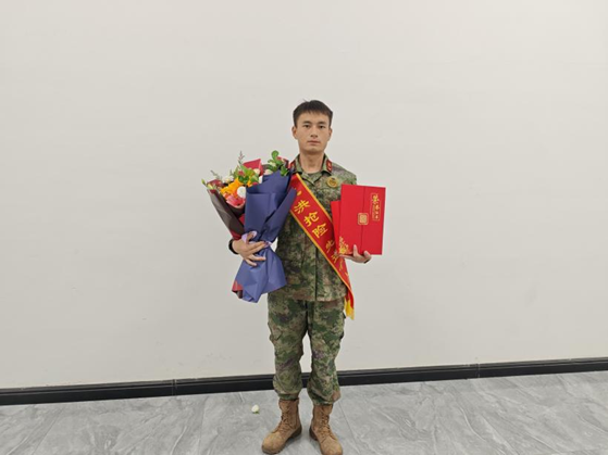 我院學(xué)子張宏獲“民兵抗洪搶險先進個人”表彰